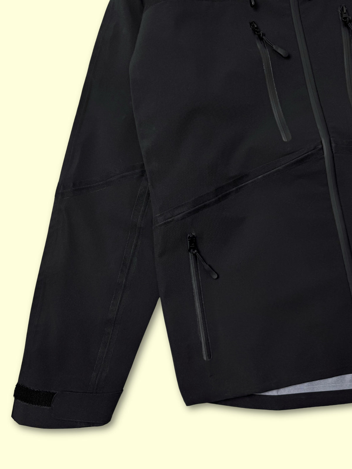 XT 3L Jacket (Black)