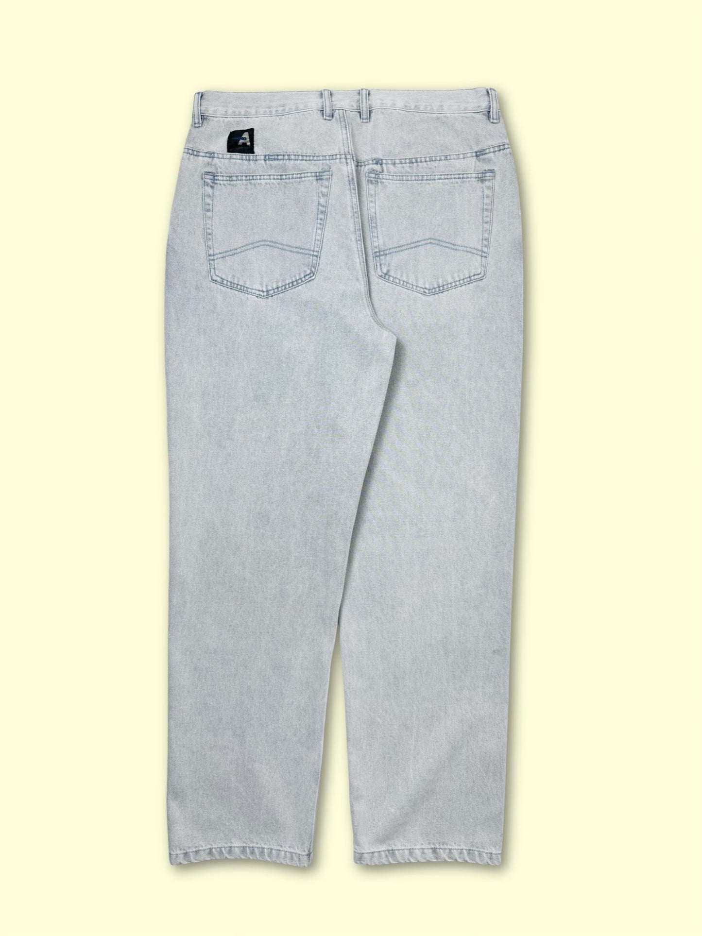 Loose Change Denim Pants (Light Wash)