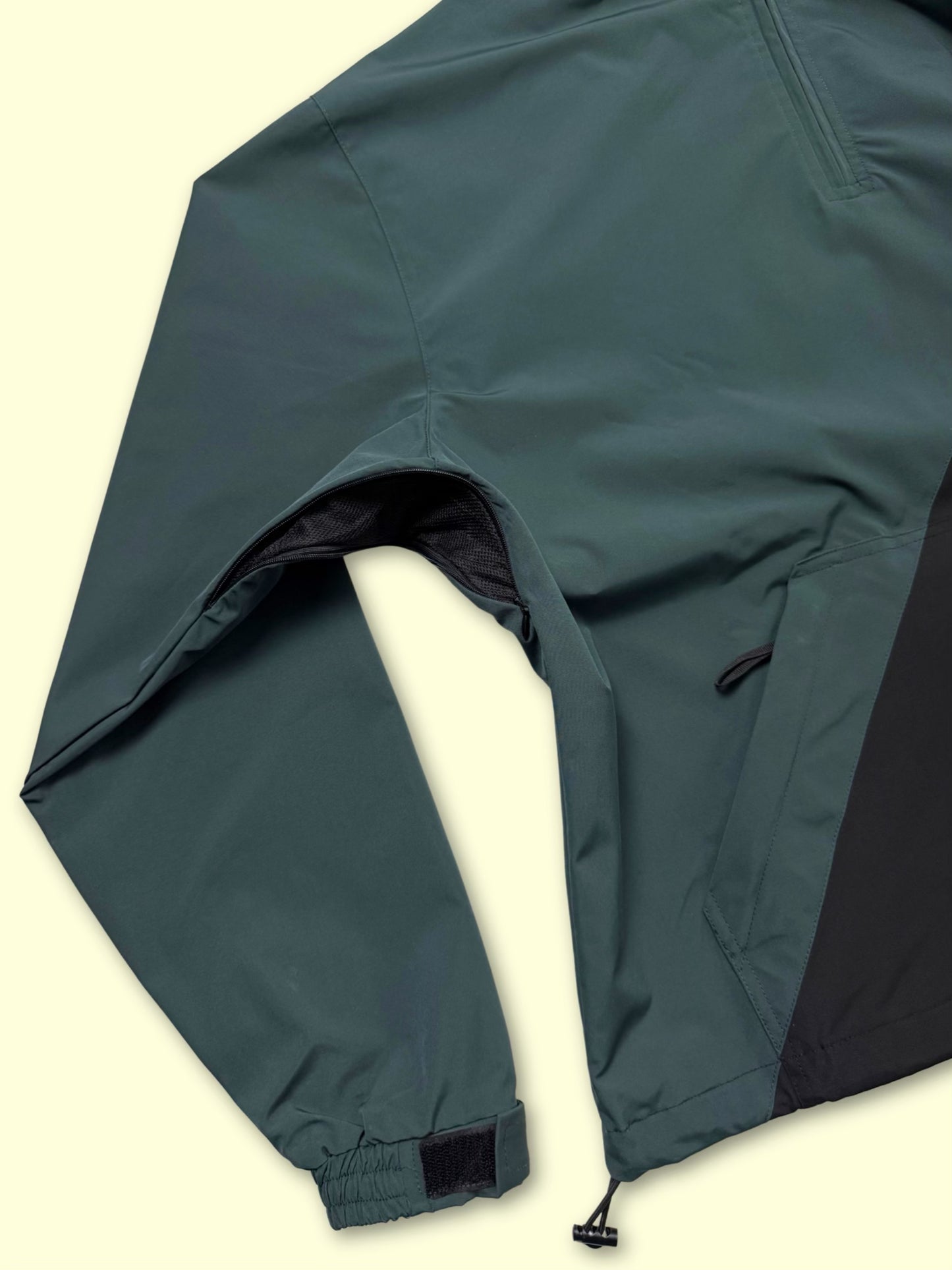 Tilda 2.5L Anorak Jacket (Spruce/Onyx)