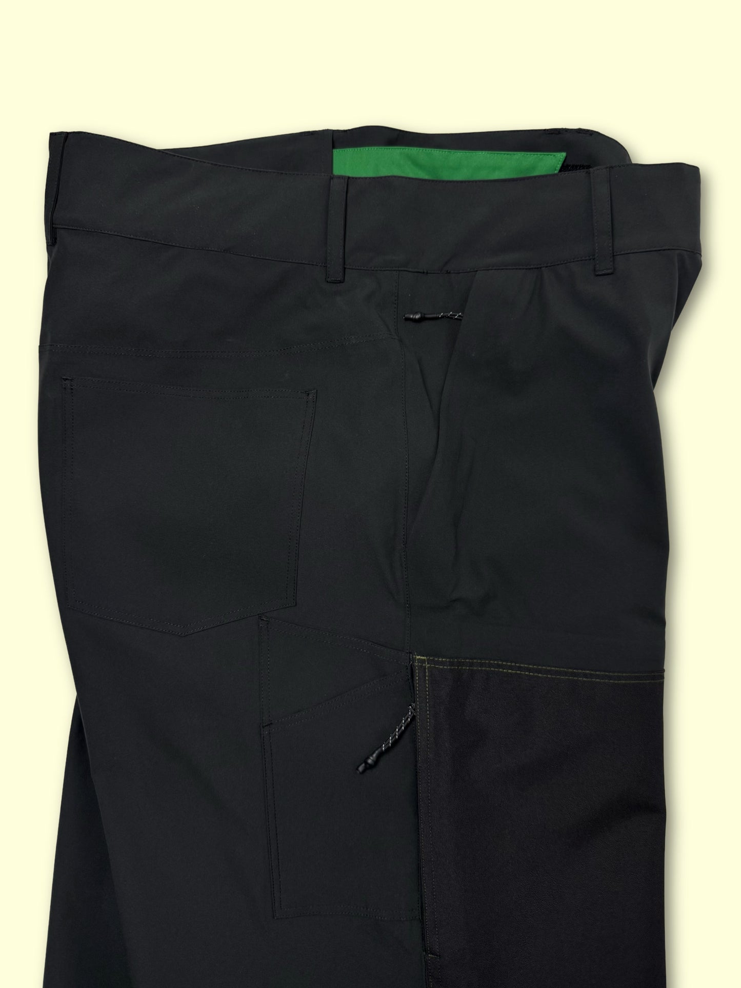Day Job Shell Pants (Obsidian)