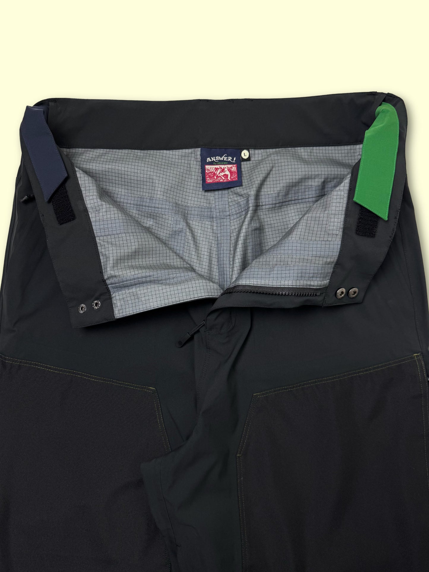 Day Job Shell Pants (Obsidian)