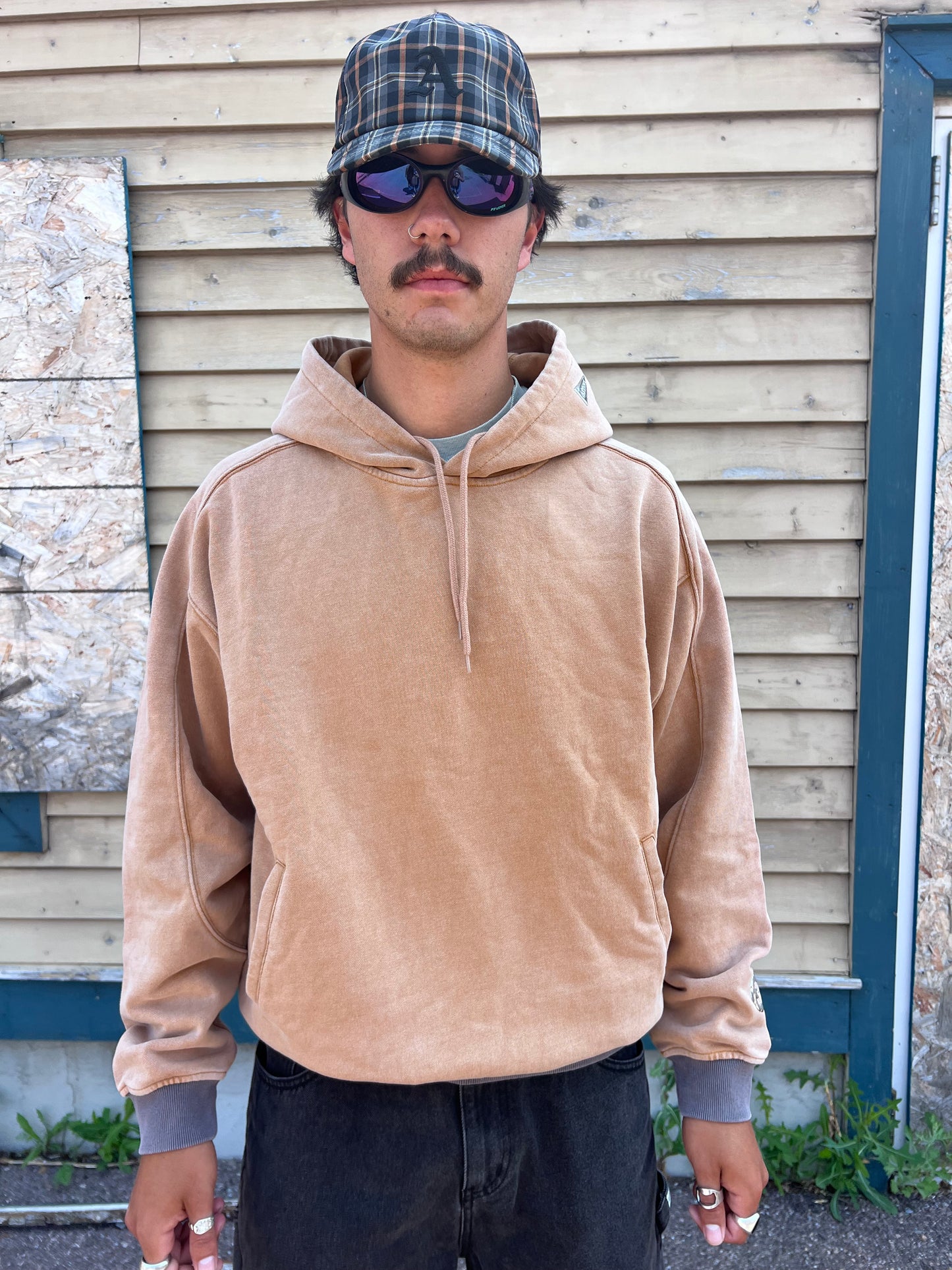 Coniferous Hooded Sweatshirt (Washed Clay)