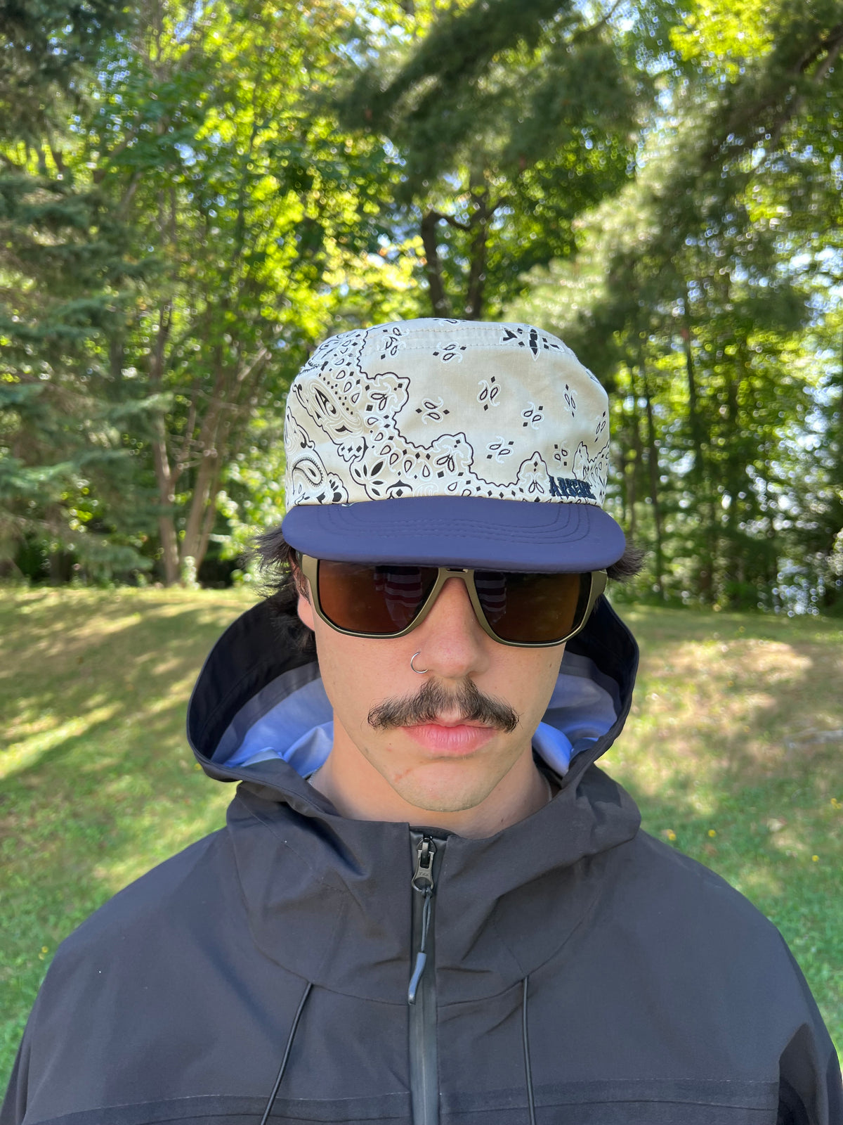 Coronel Cap (Bone/Navy)