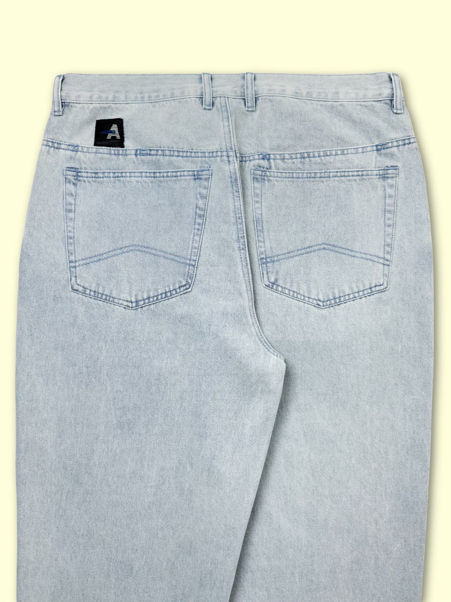 Loose Change Denim Pants (Light Wash)